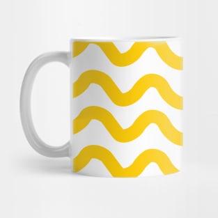 Yellow horizontal wavy lines pattern Mug